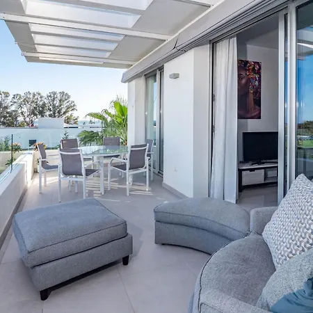 Bel4- Enjoyable 3 Modern Flat With Sea View Εστεπόνα
