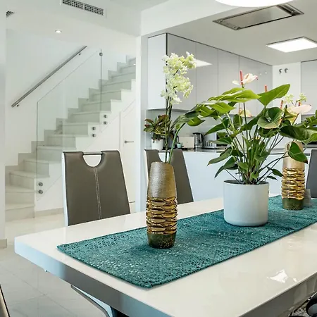 Bel4- Enjoyable 3 Modern Flat With Sea View Διαμέρισμα Εστεπόνα