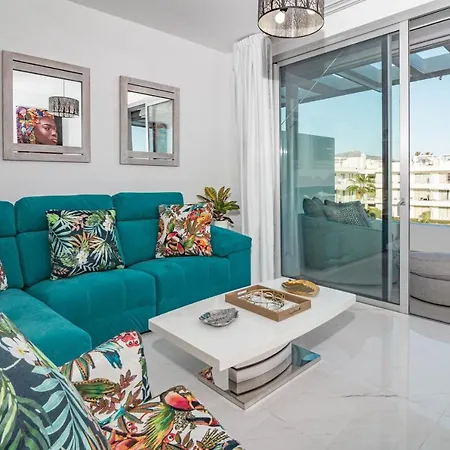 Διαμέρισμα Bel4- Enjoyable 3 Modern Flat With Sea View Εστεπόνα